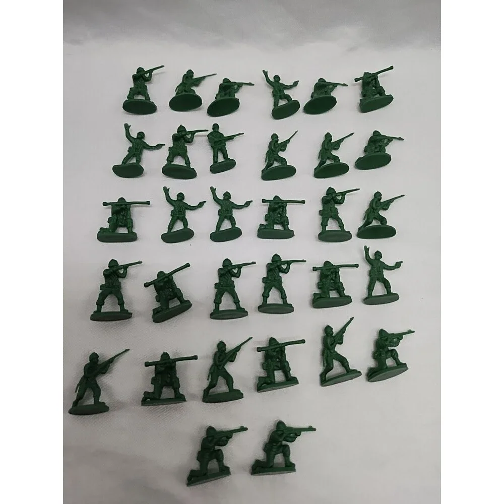 Lot Of (32) Tim Tee Green Army Men Soldier Toys 1/2-1